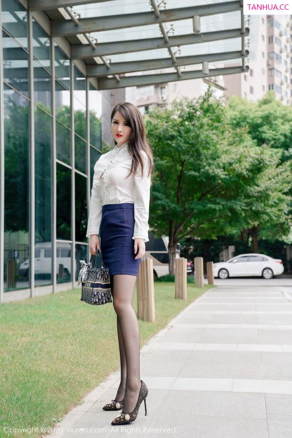 陈诗诗 诗诗 [XiuRen]高清写真图 2020.08.13 No.2437 诗诗kiki第3张图片